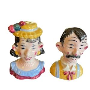 Vintage Enesco Salt & Pepper Shakers Cou0@2 with two eyes Made in Japan